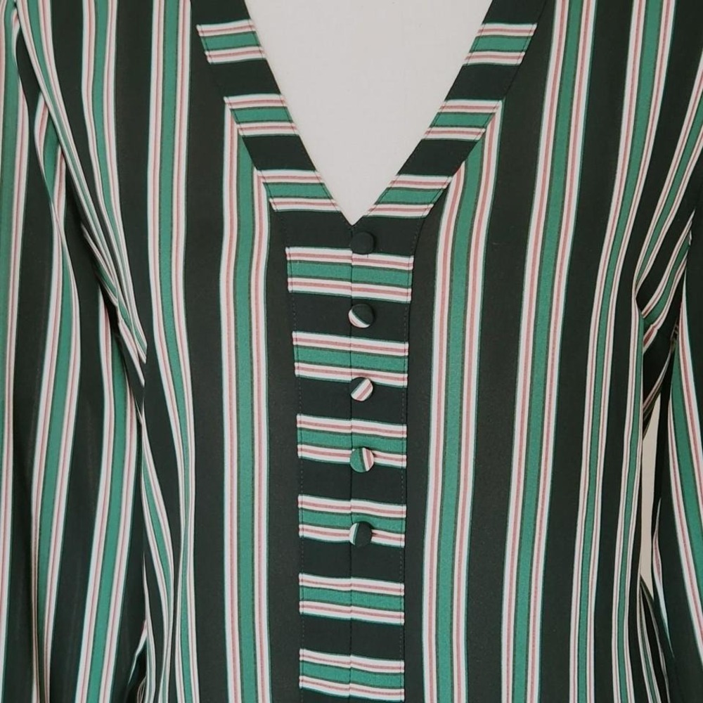 Express striped long sleeve button-up blouse with a V-neck Retro Size S